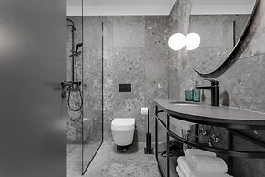 Strand Hotel Apartments
