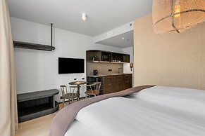 Strand Hotel Apartments