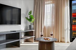 Strand Hotel Apartments