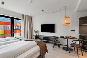 Strand Hotel Apartments