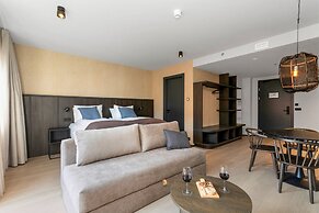 Strand Hotel Apartments
