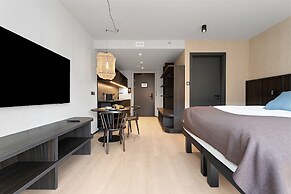 Strand Hotel Apartments