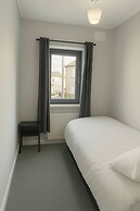 House in Brighton & Hove With Parking