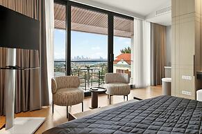 Arbor Hotel - Signature Collection
