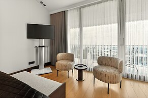 Arbor Hotel - Signature Collection