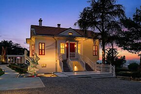 Arbor Hotel - Signature Collection