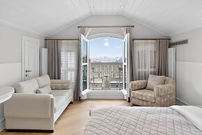 Arbor Hotel - Signature Collection