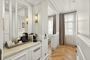 Arbor Hotel - Signature Collection