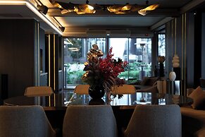 Arbor Hotel - Signature Collection