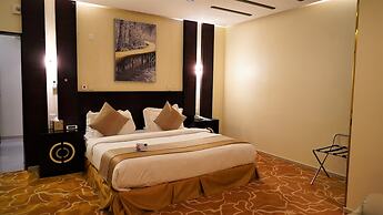 Golden Night Hotel