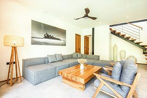 Coastal Charm: 4BR New Villa, Canggu Beach 200m