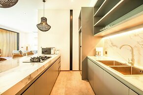 Coastal Charm: 4BR New Villa, Canggu Beach 200m