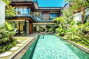 Coastal Charm: 4BR New Villa, Canggu Beach 200m