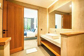 Coastal Charm: 4BR New Villa, Canggu Beach 200m