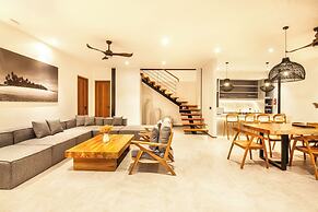 Coastal Charm: 4BR New Villa, Canggu Beach 200m