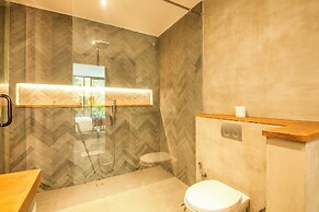 Coastal Charm: 4BR New Villa, Canggu Beach 200m
