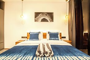 Coastal Charm: 4BR New Villa, Canggu Beach 200m