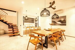 Coastal Charm: 4BR New Villa, Canggu Beach 200m