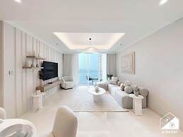 Luxury Beachfront Stay Palm Jumeirah