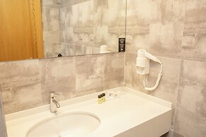 Ingate Hotel