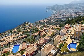 Villa Pembe Palheiro Village