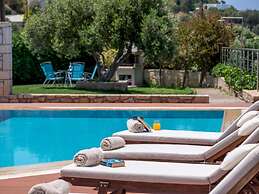 Luxury Villa Hara With Private Pool