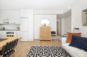 Stylish Nordic 2BR Apartment with Sauna