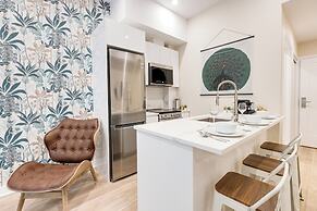 Mont Royal Suites