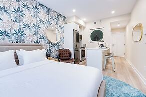 Mont Royal Suites
