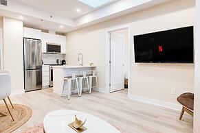 Mont Royal Suites