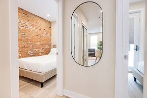 Mont Royal Suites