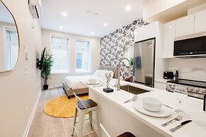 Mont Royal Suites