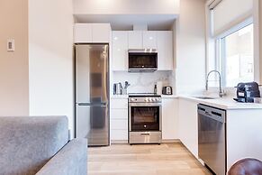 Mont Royal Suites