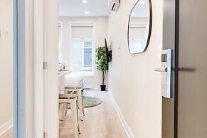 Mont Royal Suites