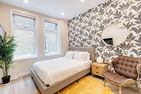 Mont Royal Suites