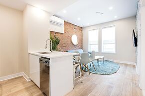 Mont Royal Suites