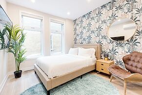 Mont Royal Suites