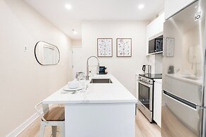 Mont Royal Suites