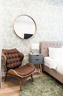 Mont Royal Suites