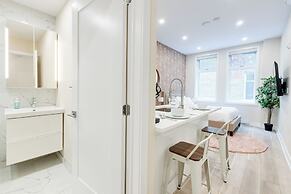 Mont Royal Suites