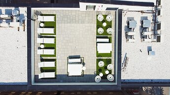 Mont Royal Suites