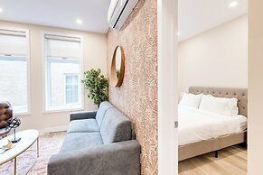 Mont Royal Suites