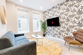 Mont Royal Suites