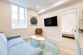 Mont Royal Suites