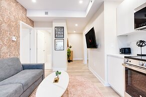 Mont Royal Suites
