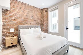 Mont Royal Suites