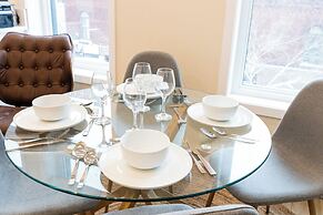 Mont Royal Suites