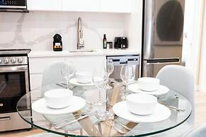 Mont Royal Suites