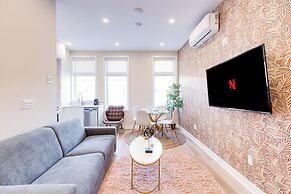 Mont Royal Suites