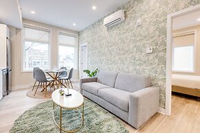 Mont Royal Suites